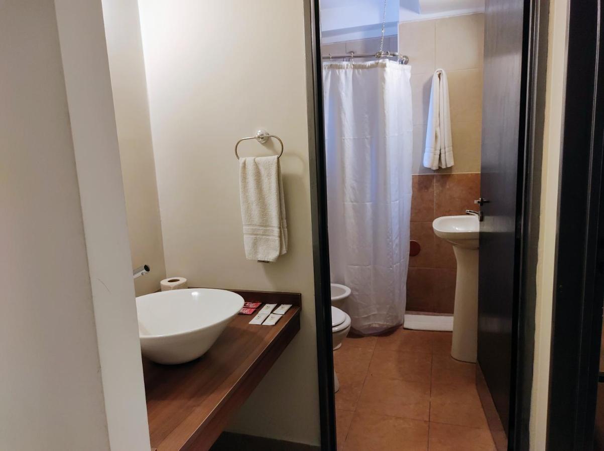 Urquiza Suites Salta Buitenkant foto